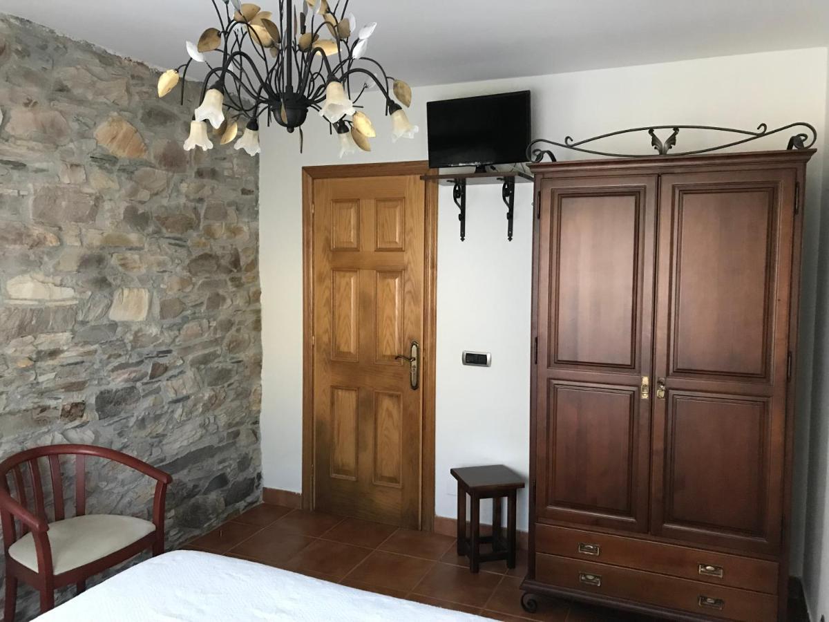 Pension Xacobe Cabreiros Exterior photo